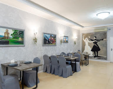 Новый год в Иверия на Вокзальном спуске