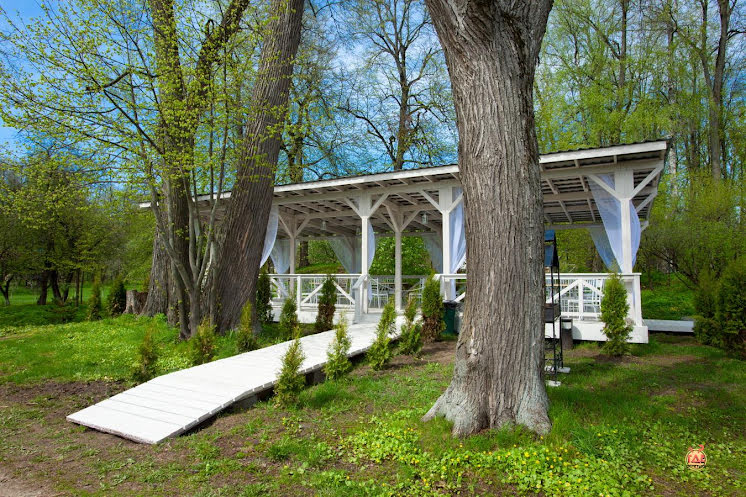 Открытая веранда «Царская Трапеза» в «Усадьба «Гребнево»» фотография №3