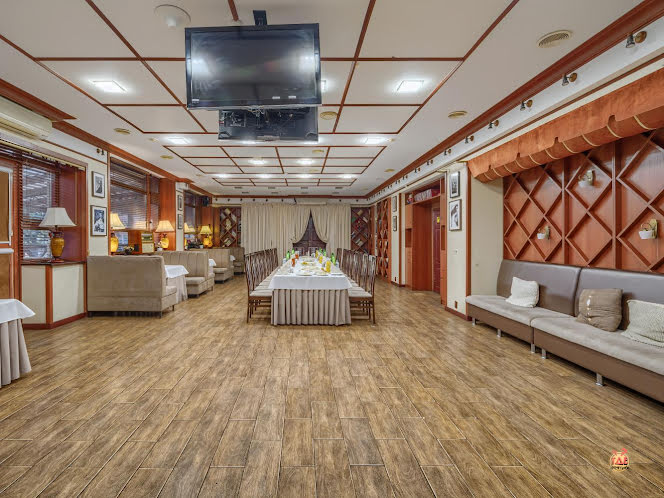 Большой зал  в «Парк-ресторан «Волга»» фотография №5