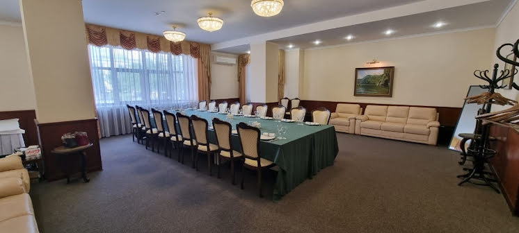 Губернаторский зал  в «Комбинат Питания на Пушкина» фотография № 1