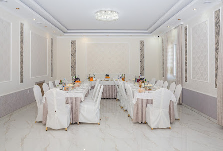 Малый зал в Малый зал