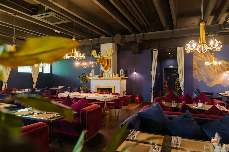 Сытый лось на Коломенской фотография №10