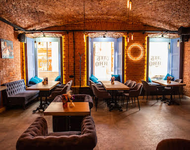  ресторан Хлеб и вино на Тверской