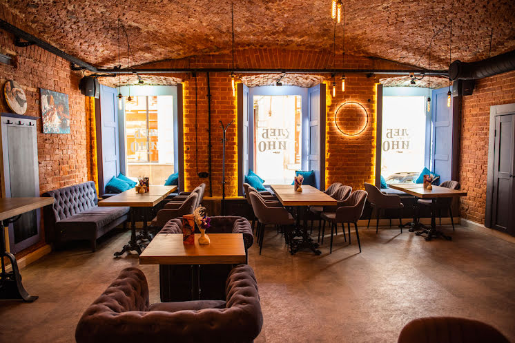 Малый зал в «Хлеб и вино на Тверской» фотография №1