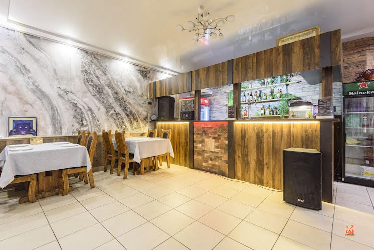 Основной зал в «Три тополя» фотография №16