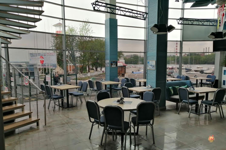 Бар «Бросай якорь» в «Коматек» фотография №6