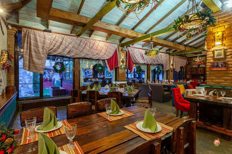 Зал на 1 этаже  в «Не горюй» фотография №16