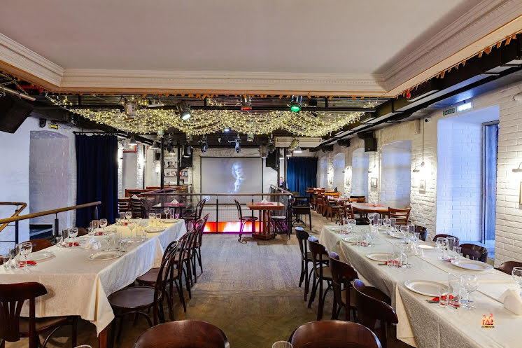 Основной зал в «Высоцкий» фотография №1