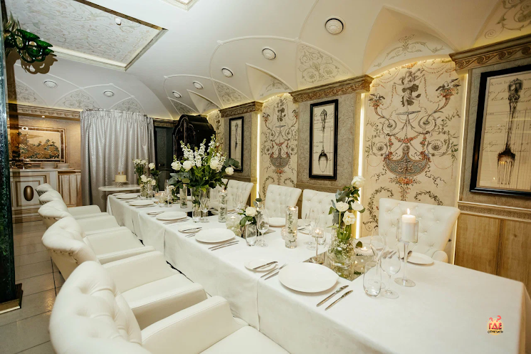 Основной зал в «Времена Года» фотография № 1