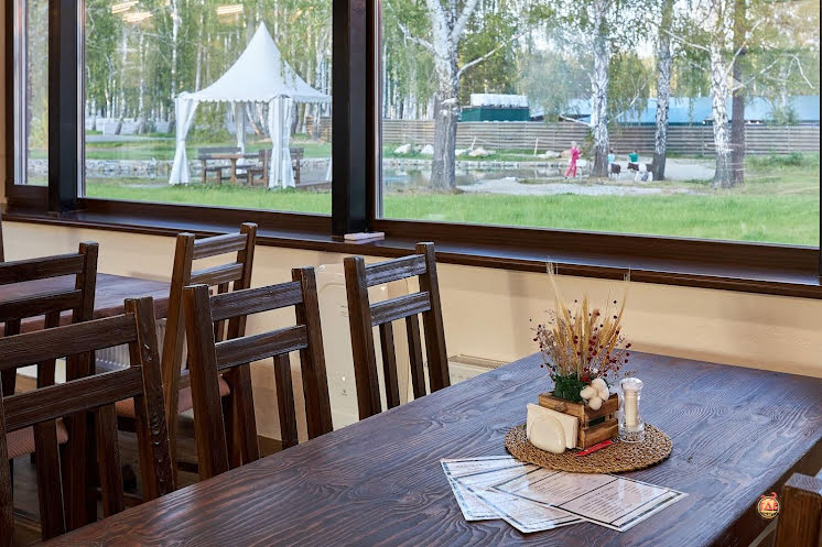 Нижний зал ресторана  в «Задубравье» фотография №3