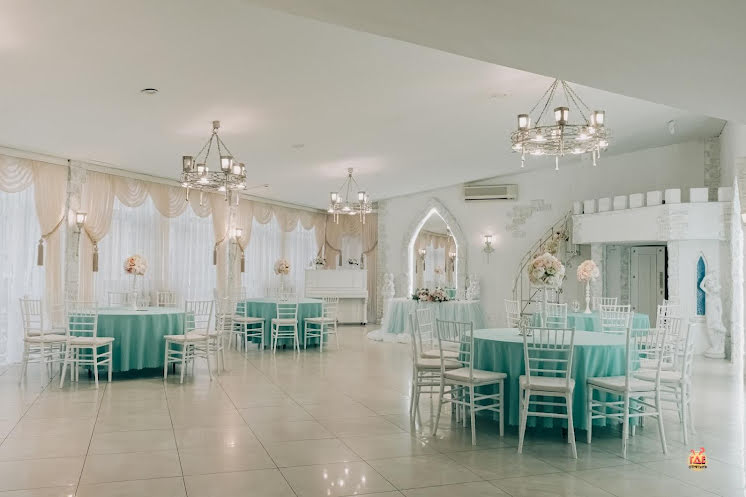 Зеркальный зал в «Кирочный двор» фотография №13