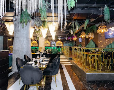  ресторан The Jungle Restaurant Theatre