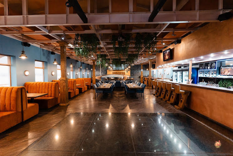 Основной зал в «Поплавок» фотография №6