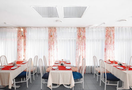 Большой зал в Малый зал