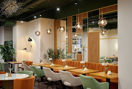 Малый зал  в Малый зал 