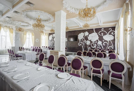 Основной зал  в Малый зал