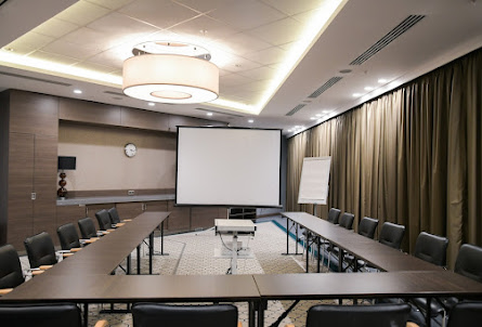 Titanium Hall в Platinum Hall