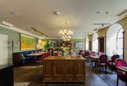 Основной зал в Малый зал