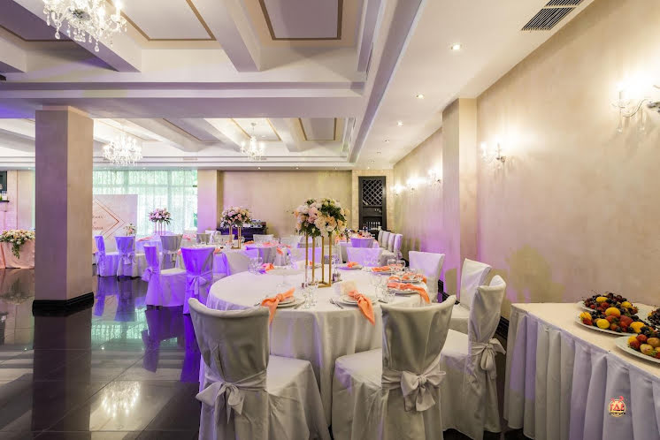 Каминный зал в «Времена года в Парке Горького» фотография №9