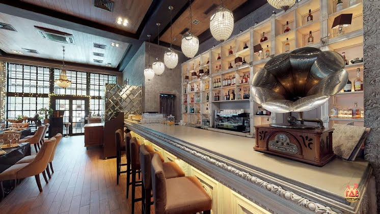 Основной зал в «Шале Берёзка» фотография №14