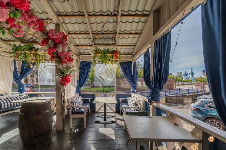 Летняя терраса в «PAR на Гагарина» фотография №3