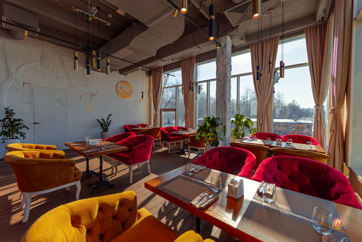 Зал на 2 этаже  в «Сытый лось на Большой Семёновской» фотография №8