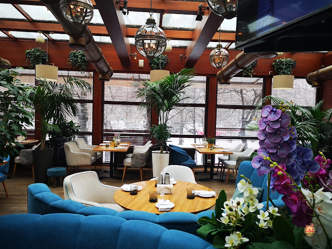 Основной зал в «Fresco» фотография №12