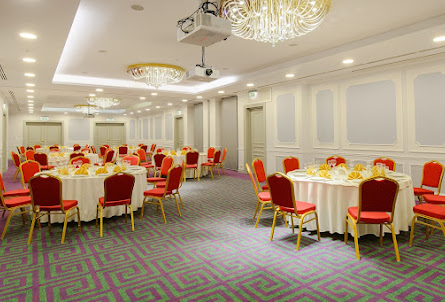 Зал «Чайковский» в Зал «Лермонтов»