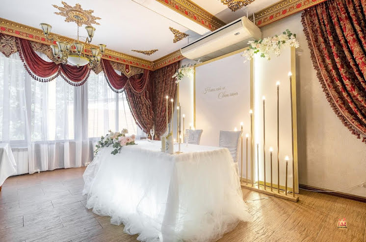 Большой банкетный зал в «Старая усадьба» фотография №4