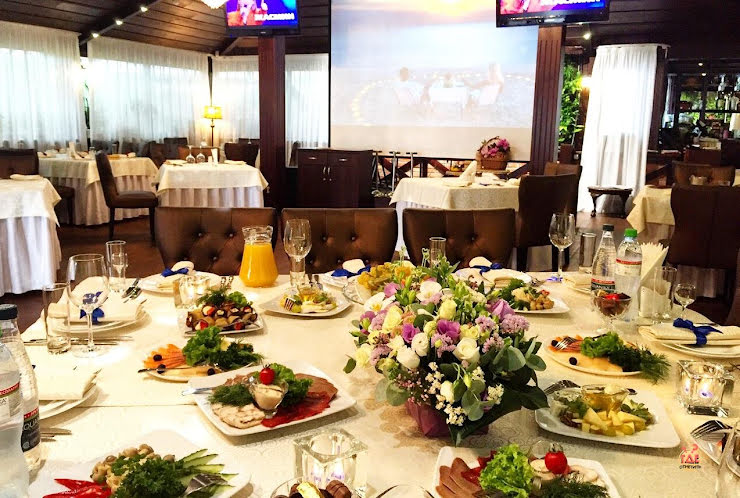 Зал ресторана  в «Астер» фотография №10