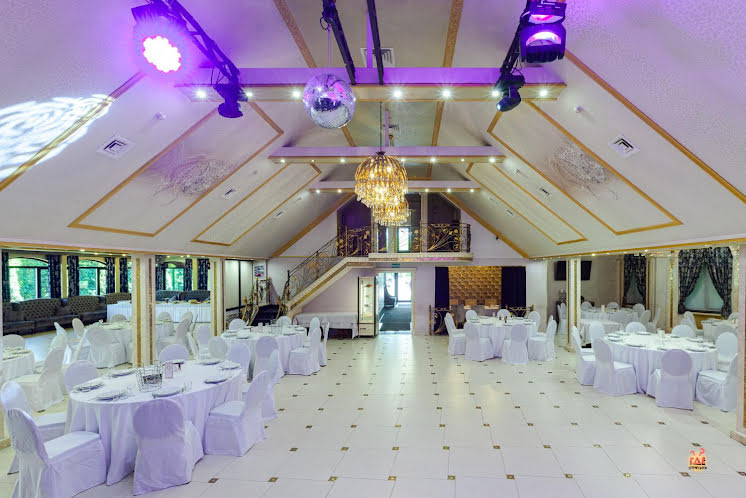 Центральный зал в «Ночной Дворик» фотография №16