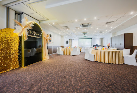 Зал «Родонит» в Зал «Бирюза»