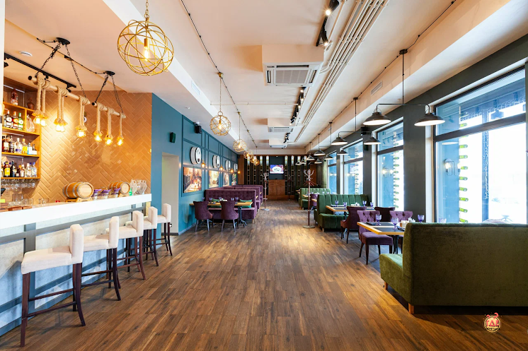 Основной зал в «Вино» фотография №2