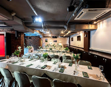 День рождения в Бенефит Плаза