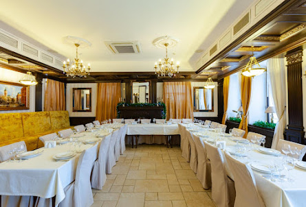 Зал на 60 человек в Зал на 10 человек