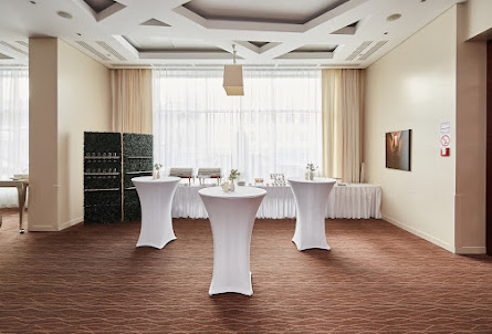 Ресторан «Топаз» в Зал «Сапфир»