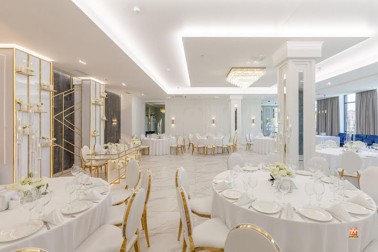 Зал «Фьюжн» в «2 Перца на Николаевском проспекте» фотография №3