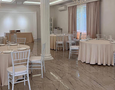  ресторан Avgust 13 vostok