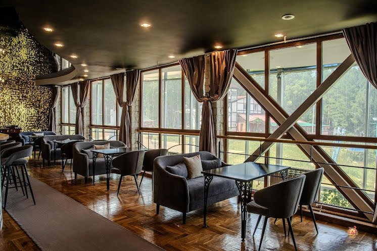 Основной зал в «Сердце замка» фотография №11