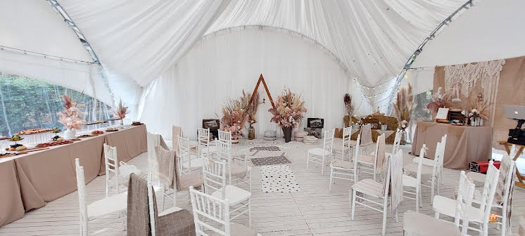 Шатёр у Каменной Оранжереи в «Усадьба Кусково» фотография №4