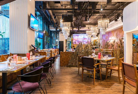 Большой зал в Вип кабинки