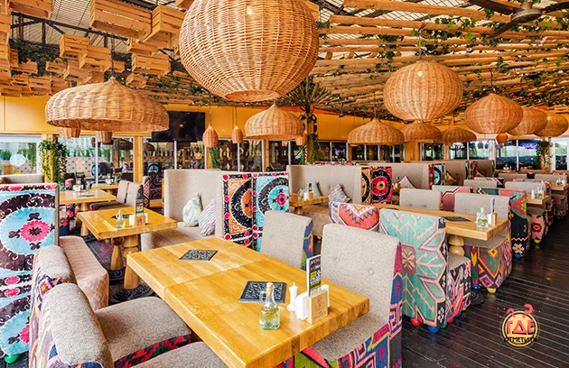 Зал ресторана  в «Чайхона №1 Митино» фотография №3