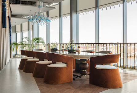 Зал "Стол на балконе" в VIP-зал