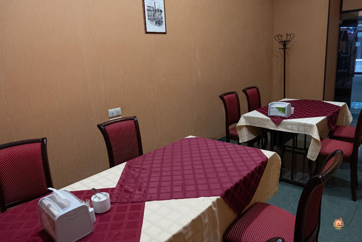 Переговорная комната в «Angel Hotel» фотография №3