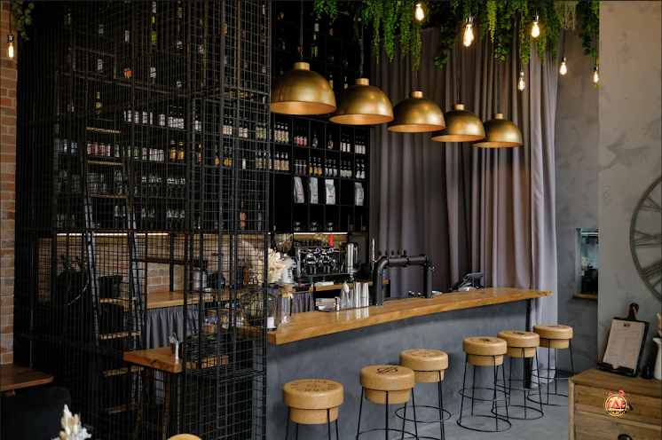 Основной зал в «Moriarty Bar & Kitchen» фотография №6