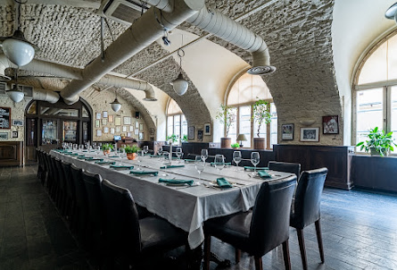 Зал №7 в Зал №6