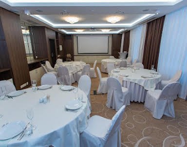  ресторан Рамада