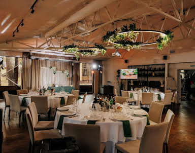  ресторан Времена года в Зеленом городе