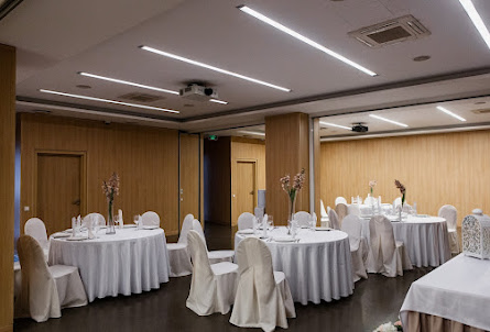 Зал "Саммит"  в Зал "Авеню" 