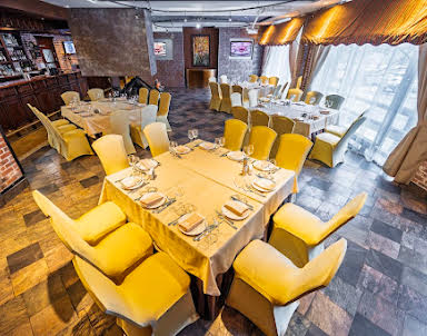 Корпоратив в Пале Рояль